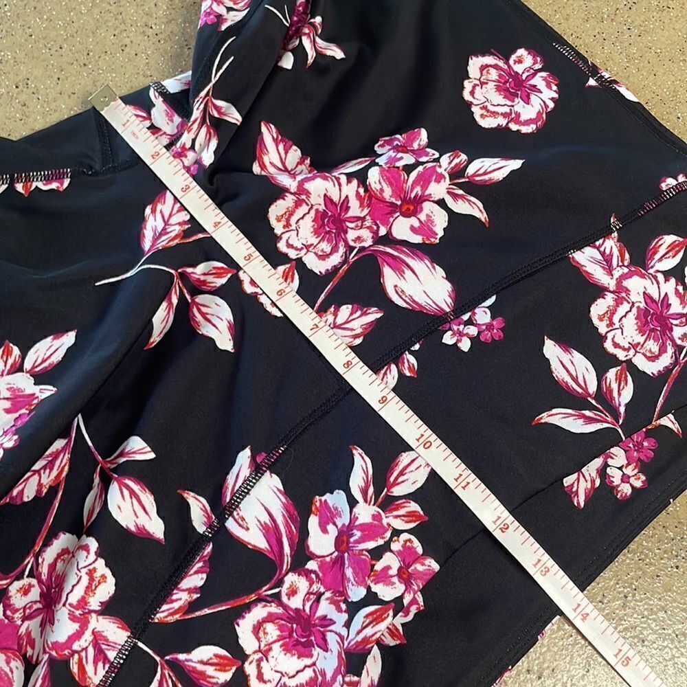 Black & Hot Pink Floral Print 7/8 Mesh Insert Leggings sz L - Picture 12 of 13